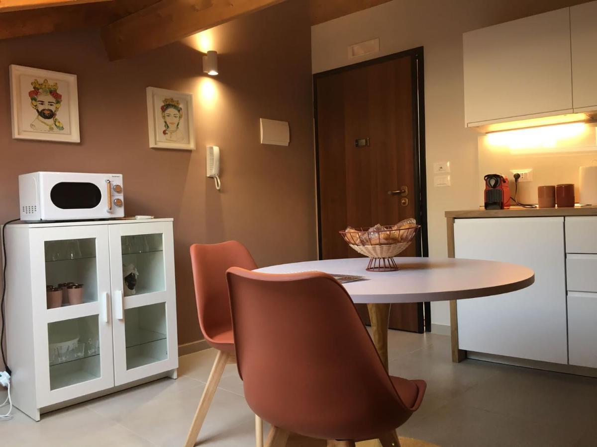 Sabbinirica House Apartment คาตาเนีย ภายนอก รูปภาพ